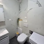 Nest On Nine *