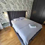Nest On Nine